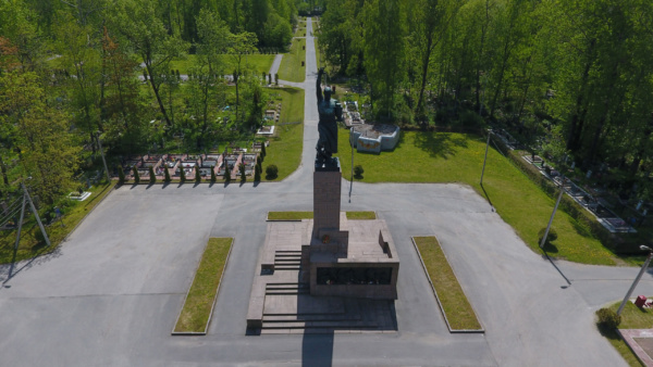 Кладбище жертв 9 января
