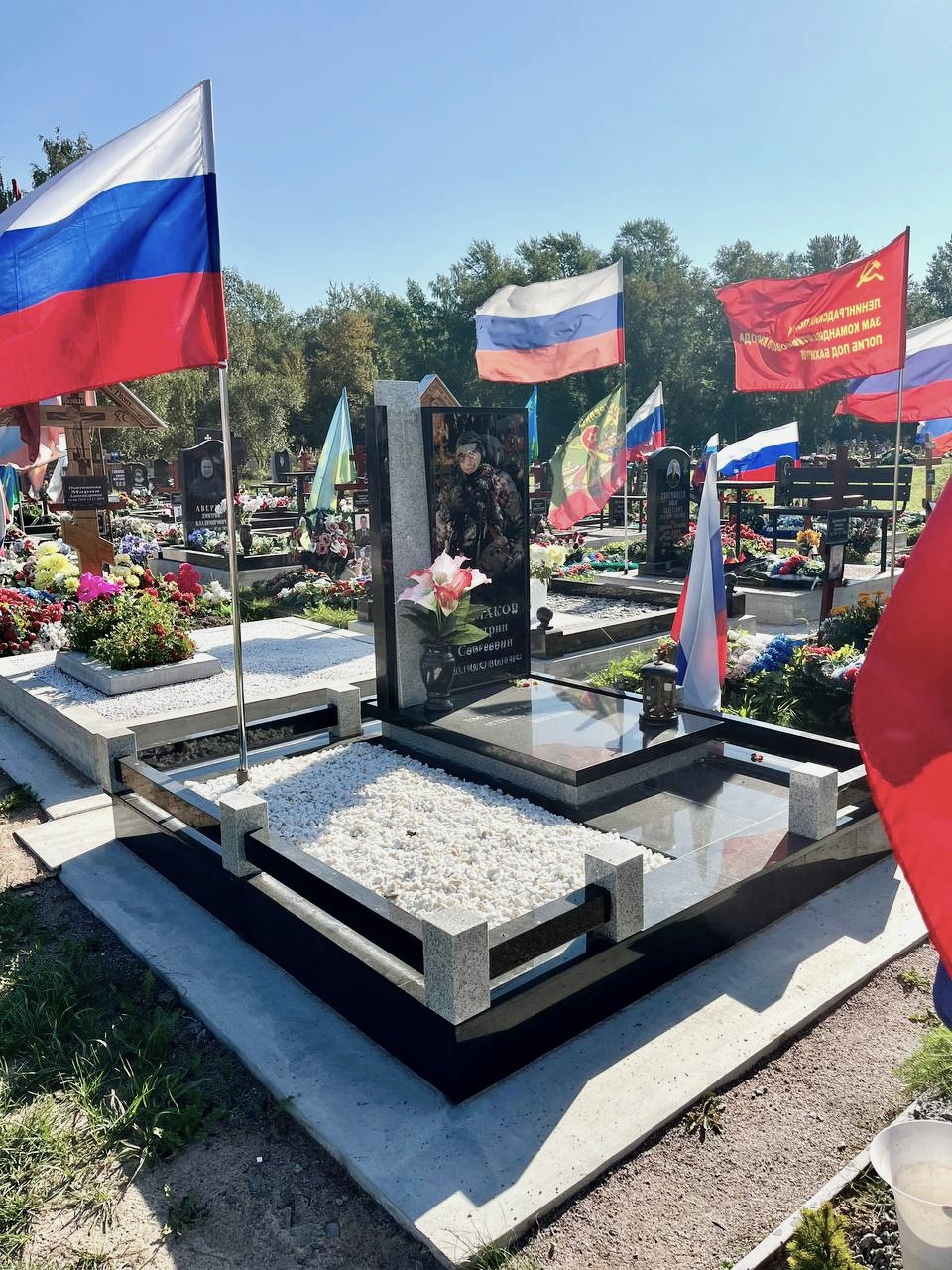 Эксклюзивный памятник воину СВО