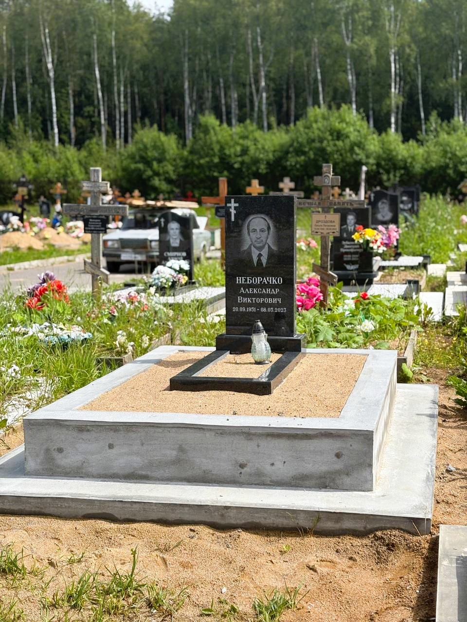 Вертикальный памятник