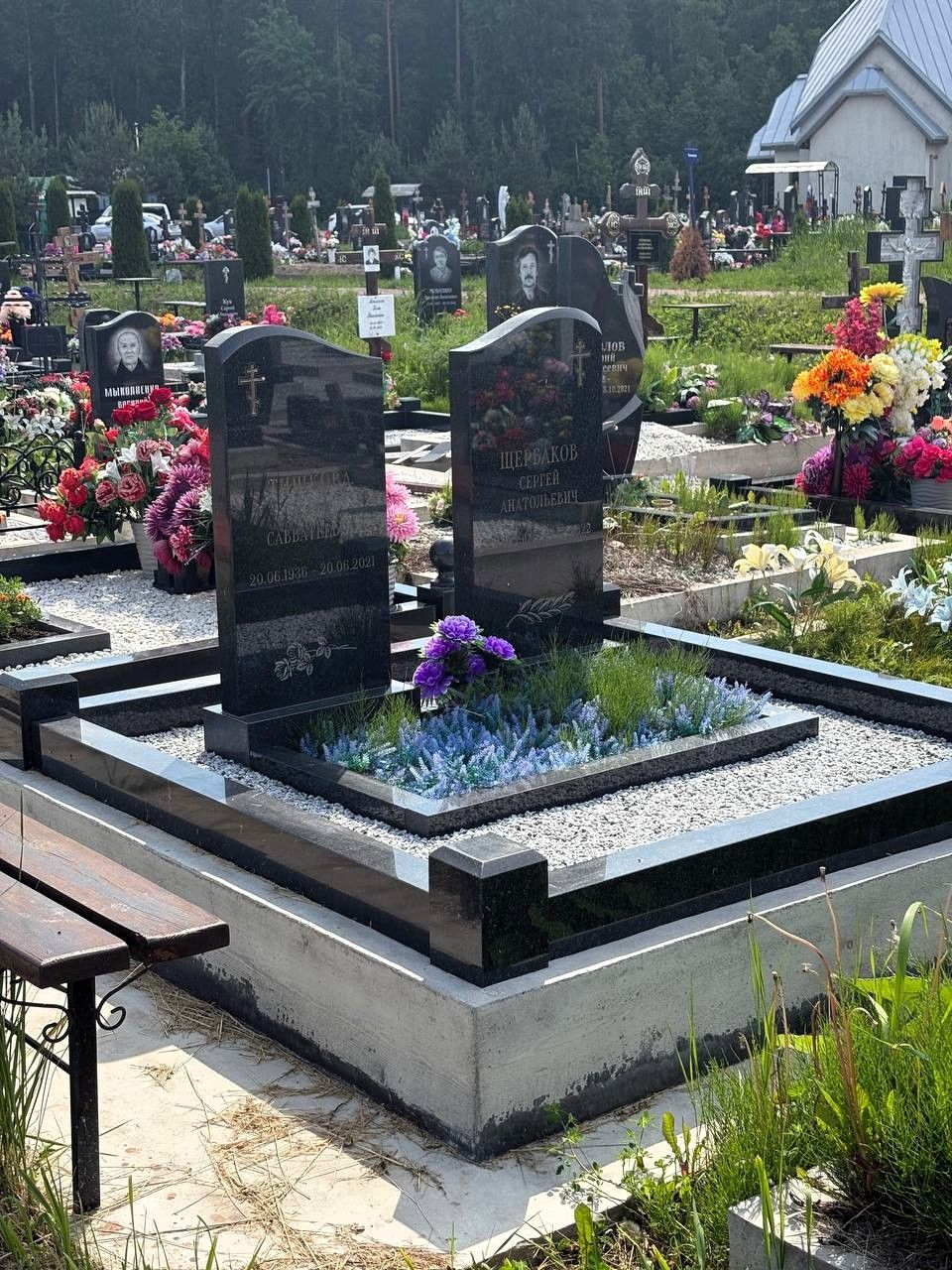 Парный мемориальный комплекс