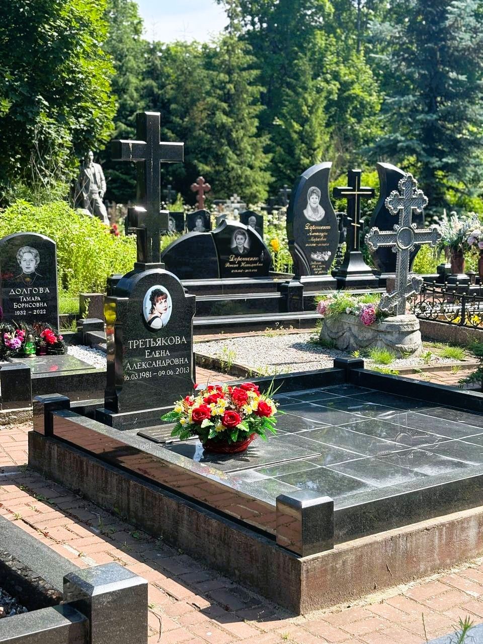 Часовня из гранита